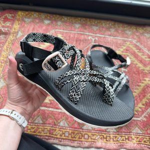 Chaco Z Cloud X2 sandals in Black & White